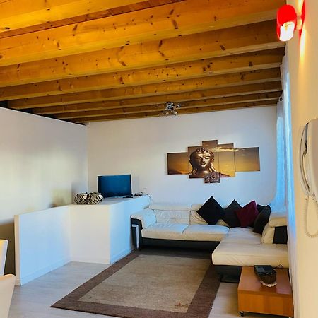 Central Luxury Garden Guest House Mestre Exteriör bild