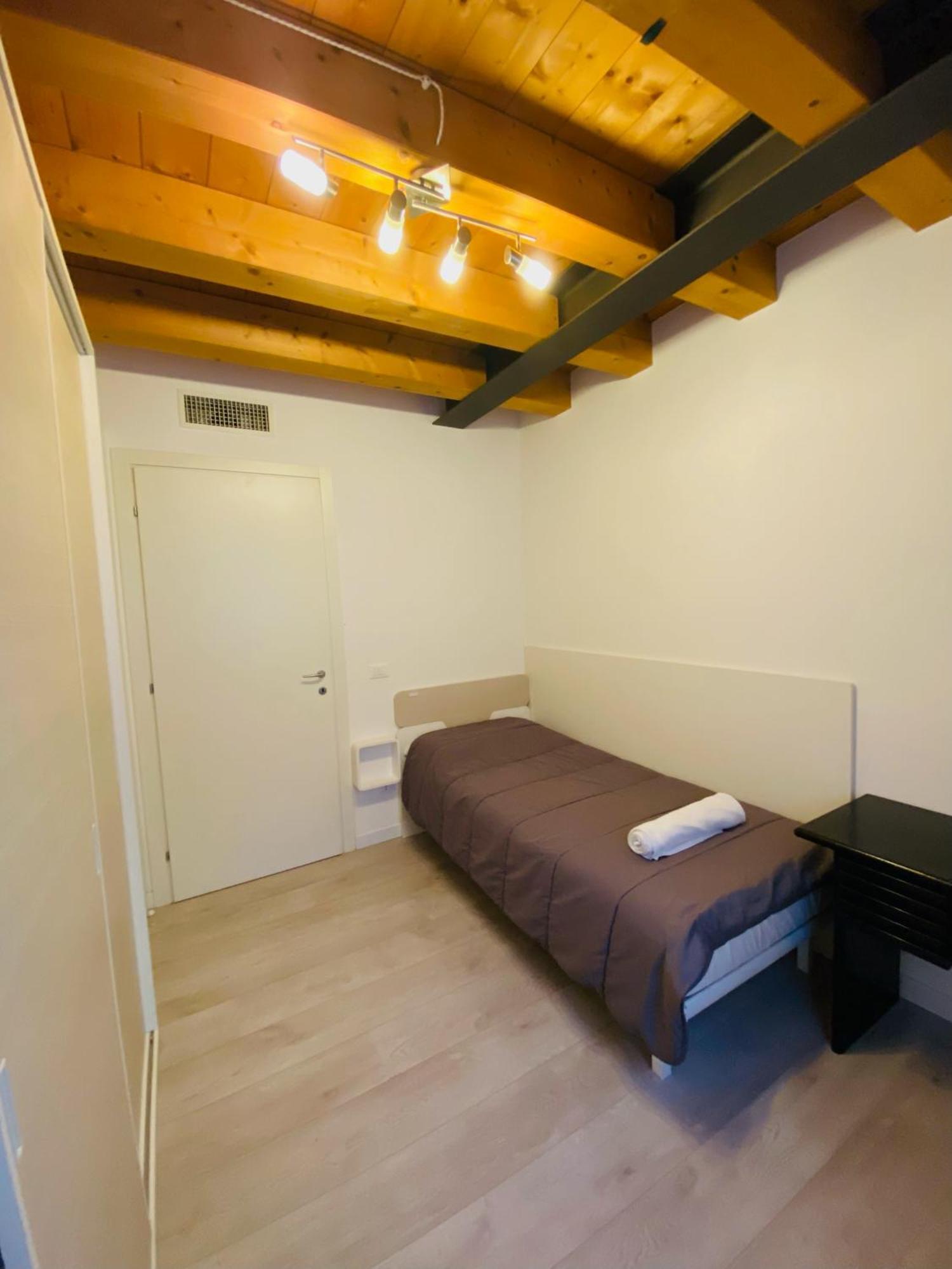 Central Luxury Garden Guest House Mestre Exteriör bild